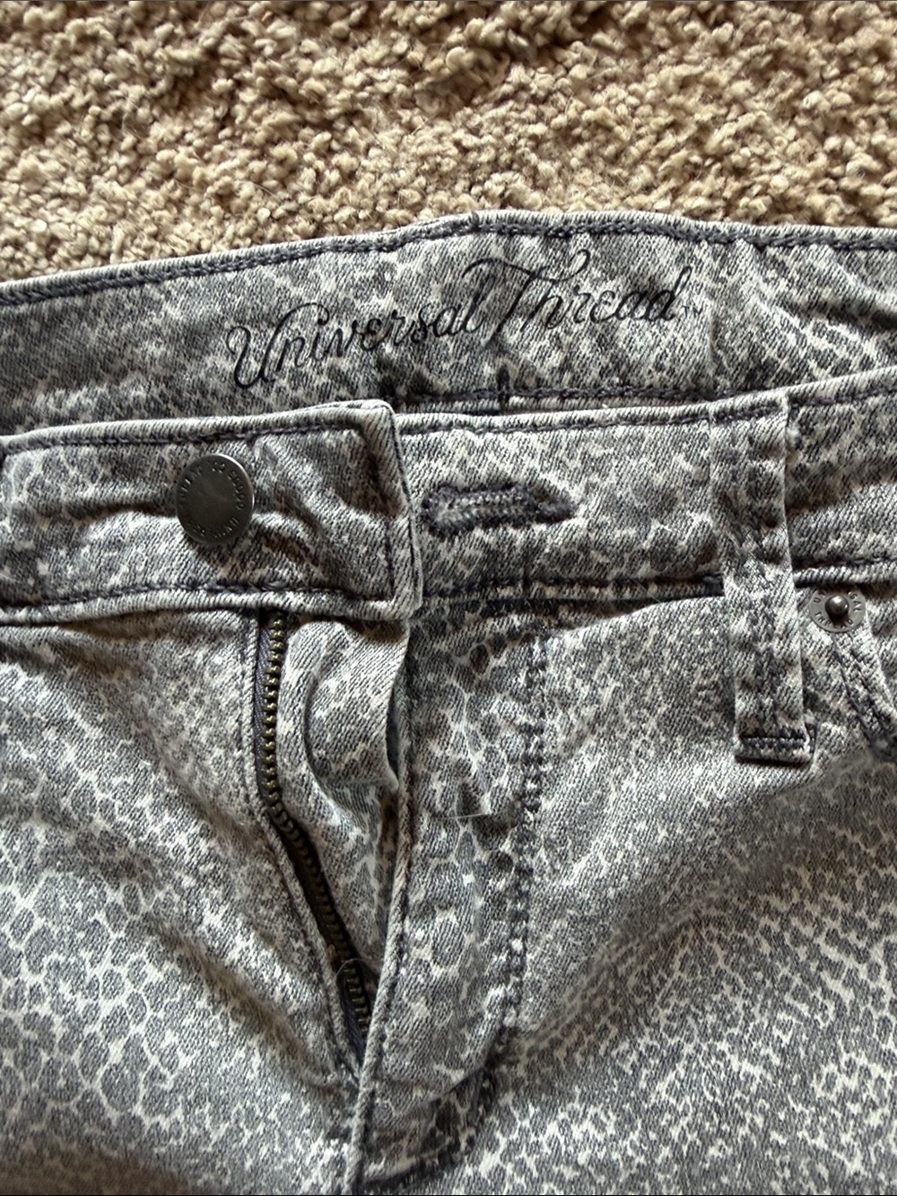 Universal Thread High Rise Skinny Jeans - Picture 3 of 7